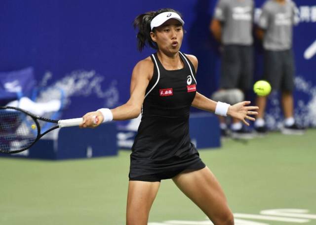 张女士和她 张女士和她